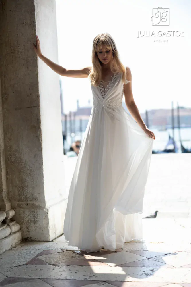 Svatební šaty IRIS