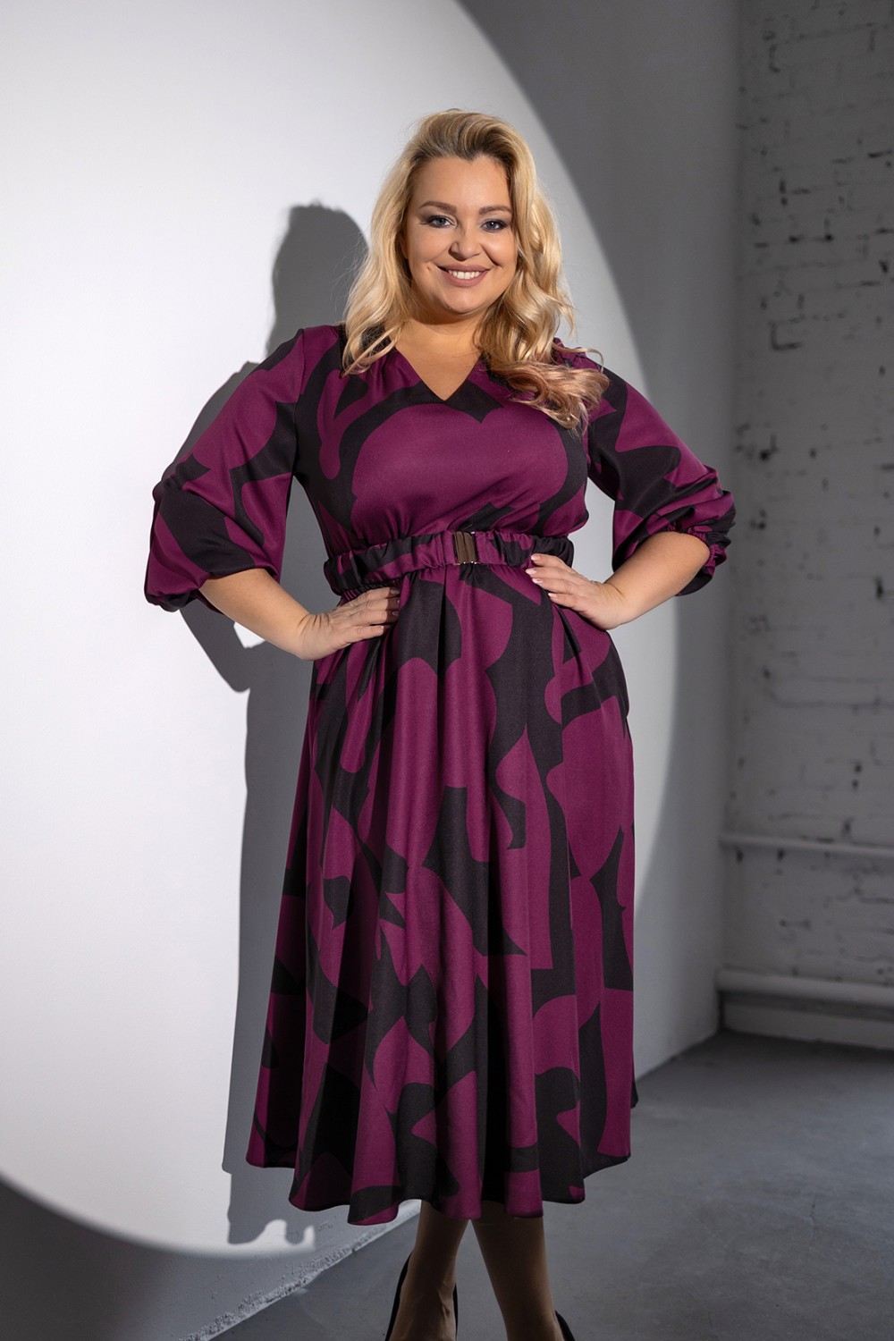 Šaty plus size Švestka