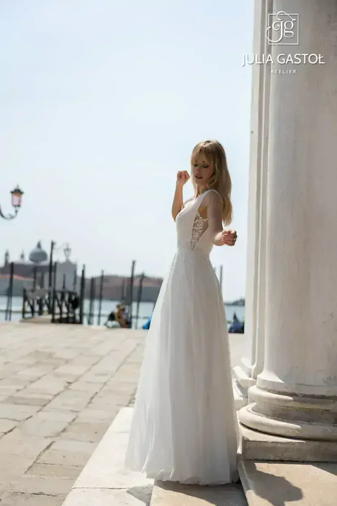 Svatební šaty IRIS