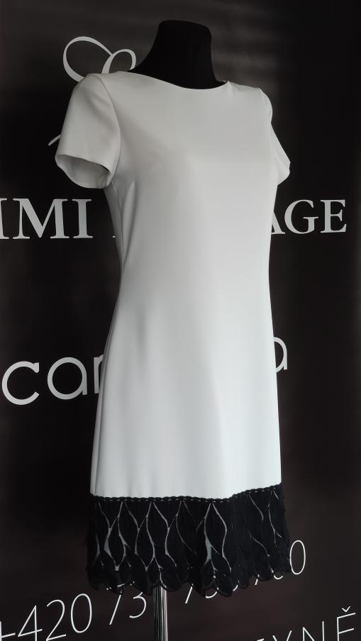 Šaty bílo-černé EM