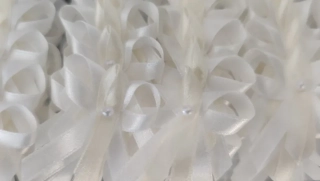 Vývazek bílo-ivory