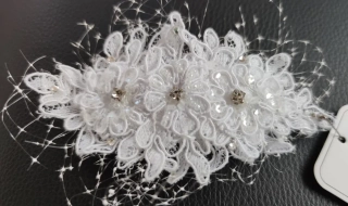 Ozdoba do vlasů na betce