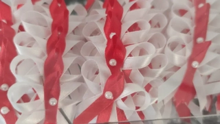 Vývazek bílo-červený